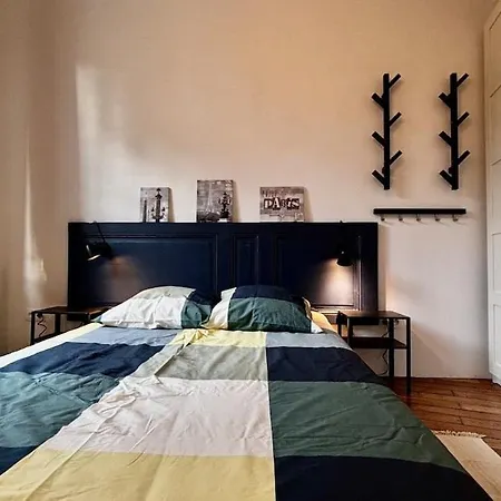 Quiet Near Paris & La Defense Appartement Suresnes